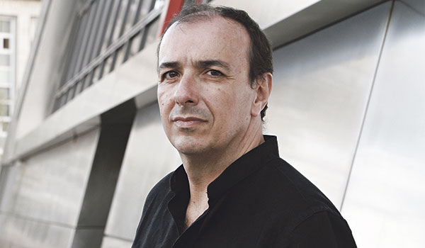 Entrevista al escritor Esteban Hernández: “La acusación de nostalgia es una excusa del capitalismo”