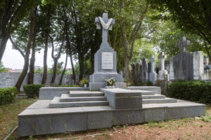 El PCE-EPK solicita que los milicianos de su organización sean exhumados del mausoleo franquista de Polloe en Donostia.
