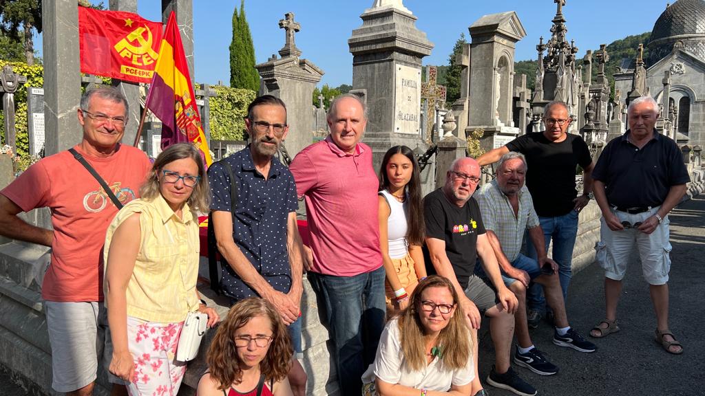 El Partido Comunista y el Ayuntamiento de Irun recuerdan a los jóvenes fusilados hace 85 años en Pikoketa por tropas franquistas.