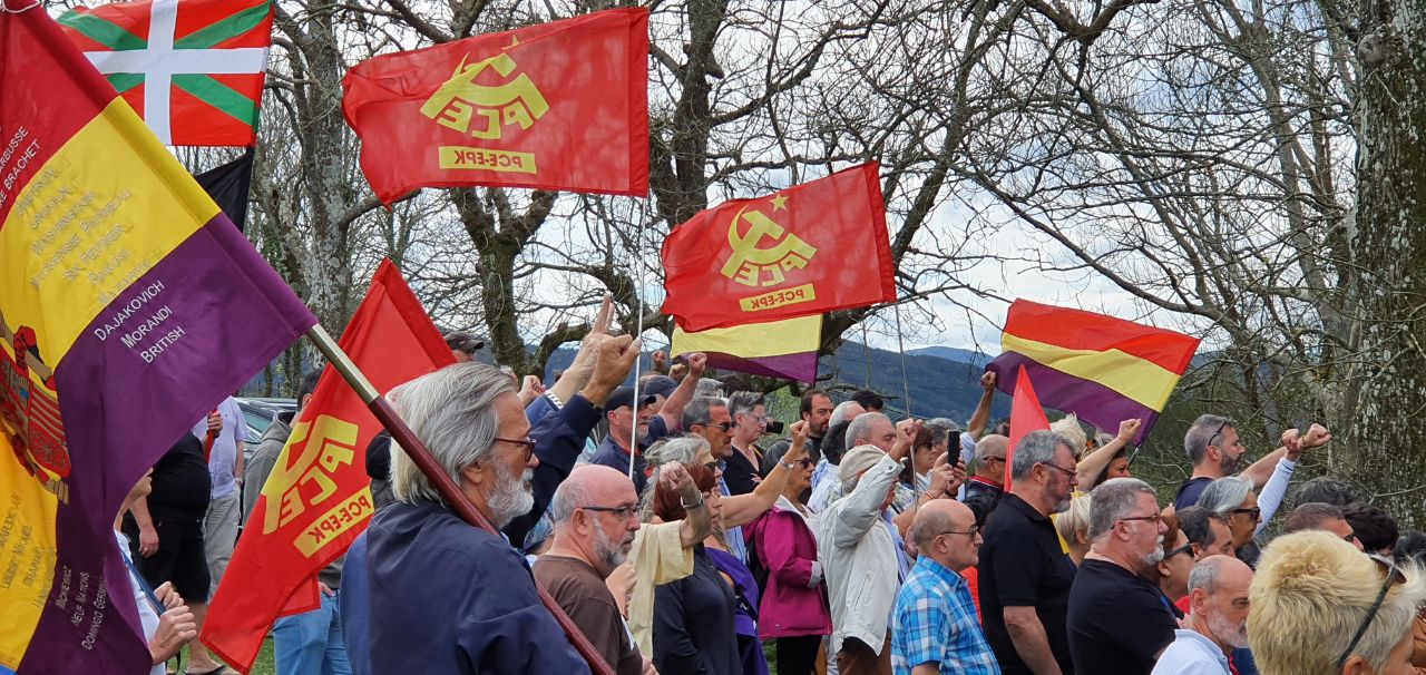 El Partido Comunista de Euskadi-EPK ha participado este domingo en el acto de recuerdo a las camaradas fusiladas por los franquistas en Pikoketa.