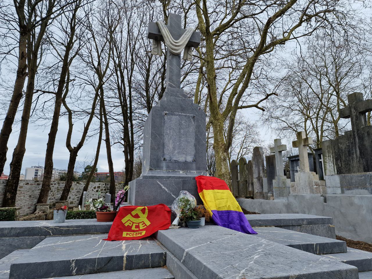 El PCE-EPK acudirá al homenaje a los republicanos inhumados en el mausoleo de Polloe y pide una resignificación de la fosa.
